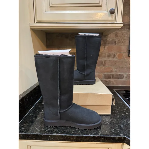 Ugg Classic Tall Ii Slip On Sheepskin Boot Black Womens Size 5 - Image 2