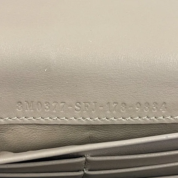FENDI Peekaboo Leather Continental Wallet w/Turnlock - Greige - Preowned - Image 5