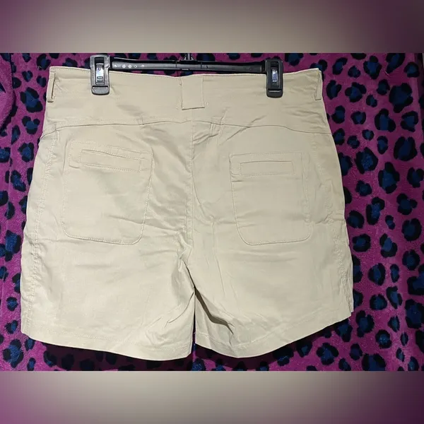 Flamingo khaki shorts 2XL NWT - Image 2