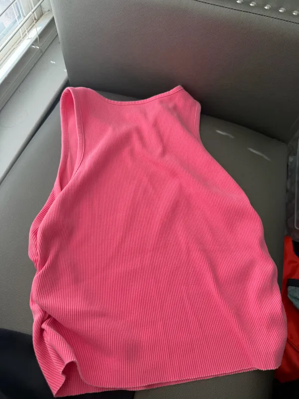 Aerie tank  - Image 4