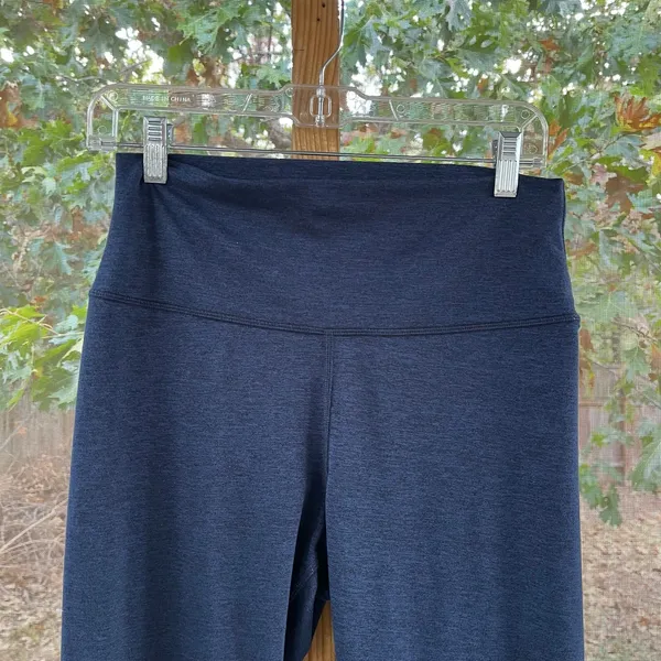 Quince Women's Dark Blue Workout Leggings Size L - Image 3