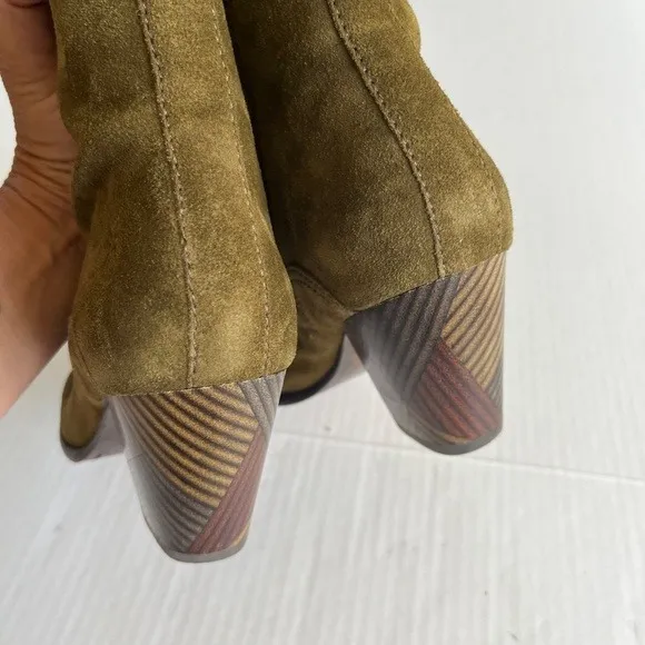 Frye Reed Sz 7M Olive Green Suede Side Zipper Tall Casual Dress Heeled Boots - Image 2