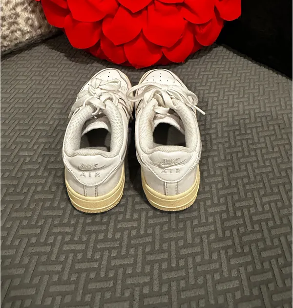 White Nike Air Force 1 sneakers - Image 2