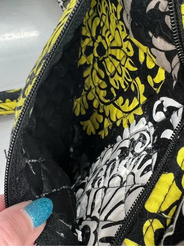 Vera Bradley East West Tote - Image 14