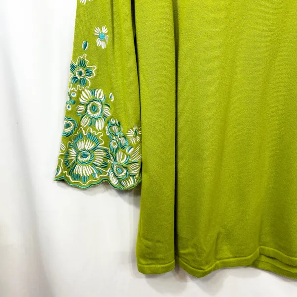 Bob Mackie Large Top Green Floral Embroidered‎ Sweater Bell Sleeve Fairy 1814 - Image 4