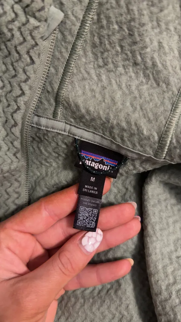 Patagonia Jacket Women’s - Image 2
