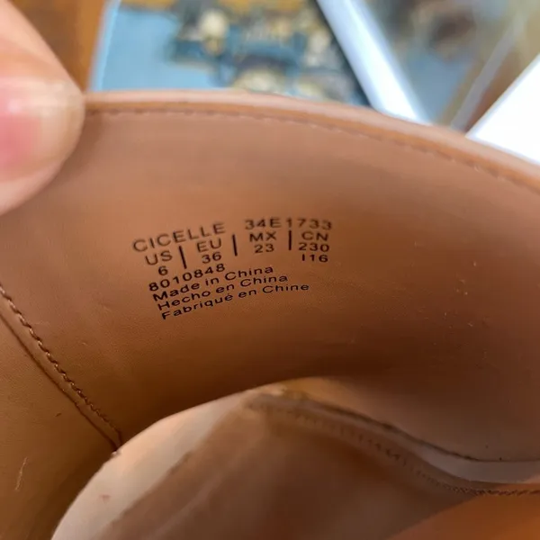 Calvin Klein cream heels 
Basically new, Worn once - Image 6