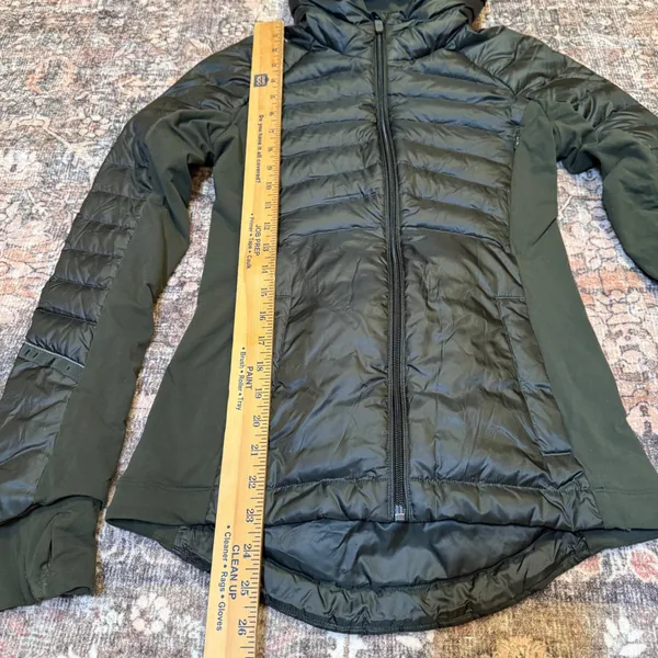 Lululemon Down For A Run Jacket Green‎ Olive Full Zip Puffer Women Size 2 - Image 6