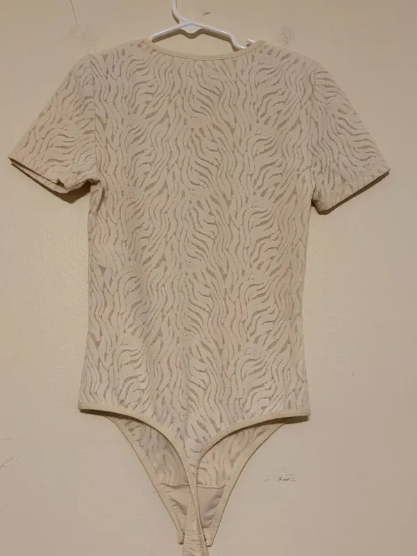 Women's Babaton Aritzia Ivory Lace Style One-Piece Bodysuit Size 2XS XXS - Image 3