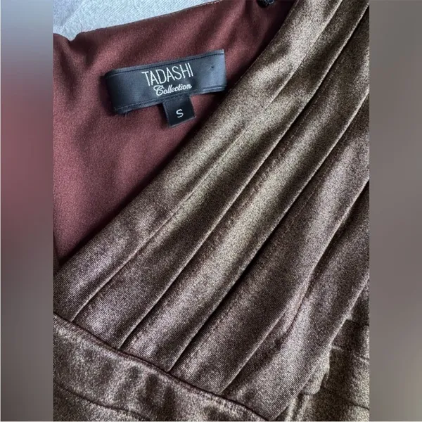 TADASHI SHOJI Metallic Bronze Gold Pleated Formal Cocktail Dress‎ Small - Image 5