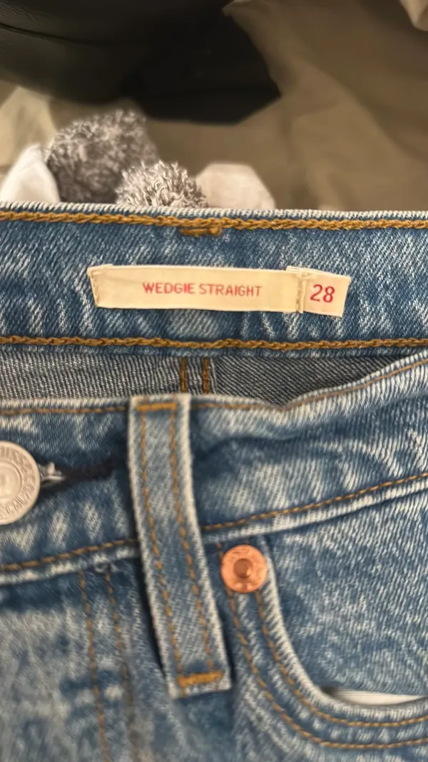 Levi’s Wedgie Jeans - Image 3