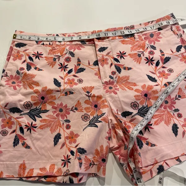 Style &Co chino mid rise short batik print pink size 18 5.5” inseam - Image 8