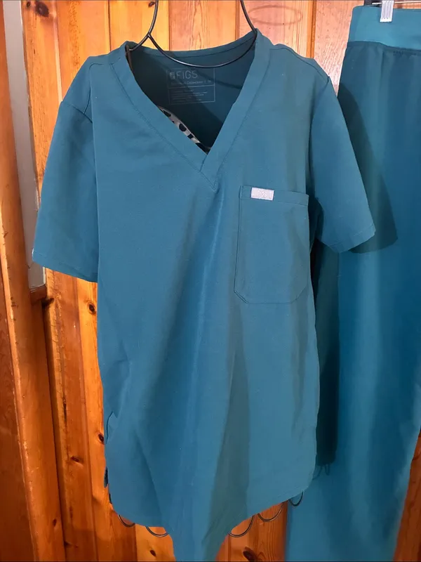 Figs Women's Teal Scrub Top set size medium - Image 2