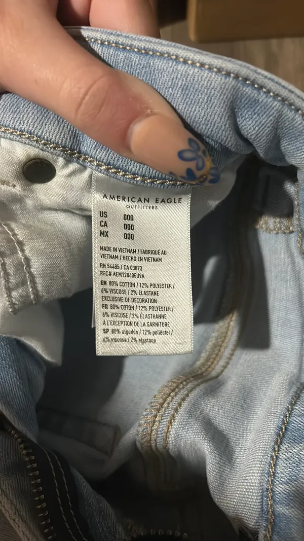 American Eagle Shorts - Image 2