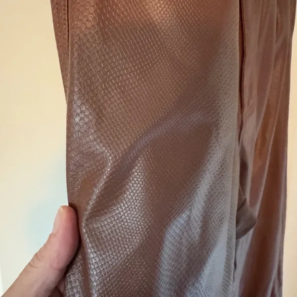 Danielle Bernstein WeWoreWhat Croc Ankle Flare Brown‎ FauxLeather Pant Size27/4 - Image 4
