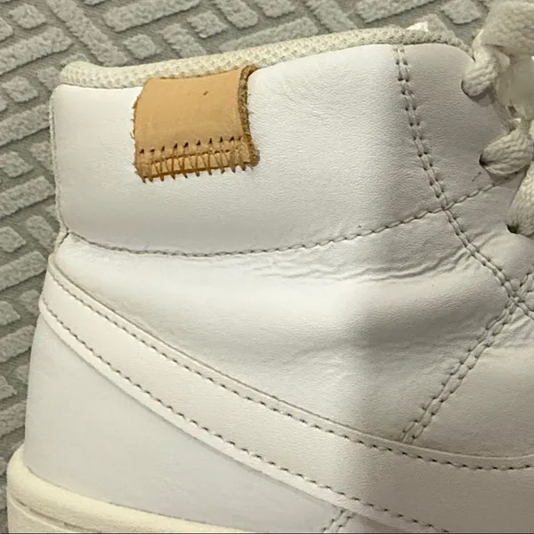 Nike Court Royale 2 Mid Top Triple White Sneakers size 9.5 - Image 5