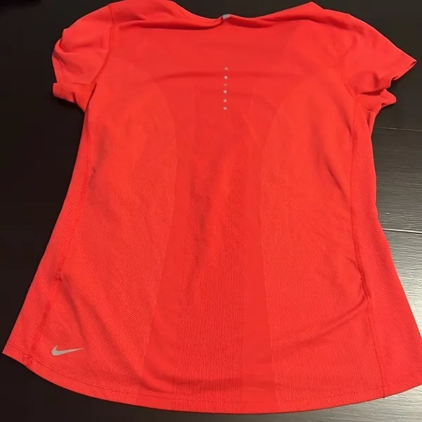 Nike running dri‎ fit shirt - Image 5