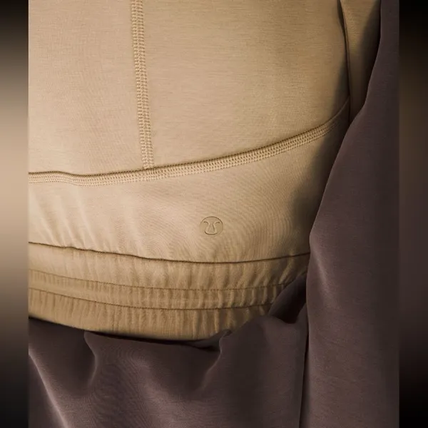 Lululemon NWT Softstreme High-Rise Short 4" Filbert Tan - Image 3