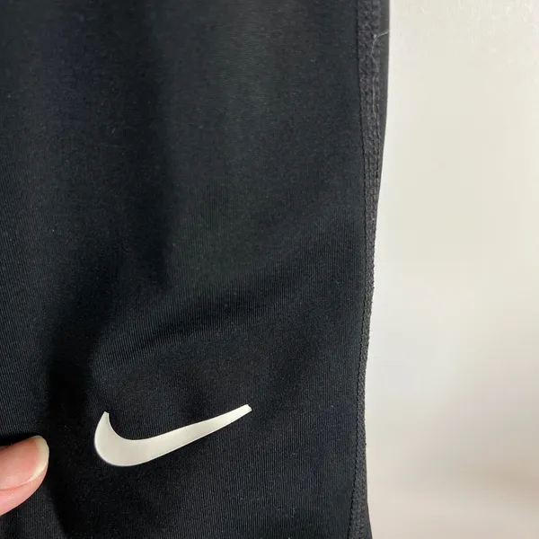 Nike Pro Dri-FIT Womens Black Cropped Leggings Athletic‎ Training Tights Size M - Image 5