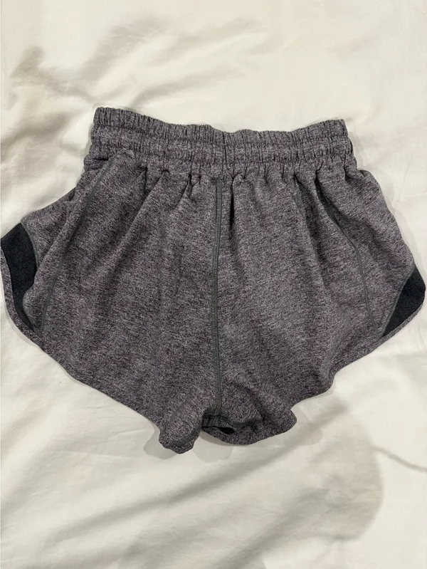 Lululemon Hotty Hot Shorts 2.5" Low-Rise - Image 2