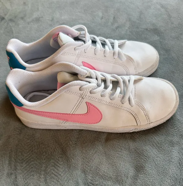Nike  - Image 8