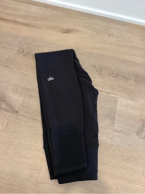 ALO Yoga Black Waffle Knit Leggings Size XS - Image 4