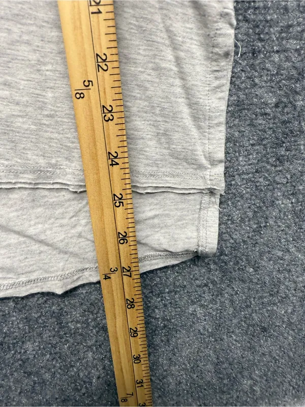 We the Free Womans XS Light Gray V-Neck Pocket Tee Shirt - Image 3