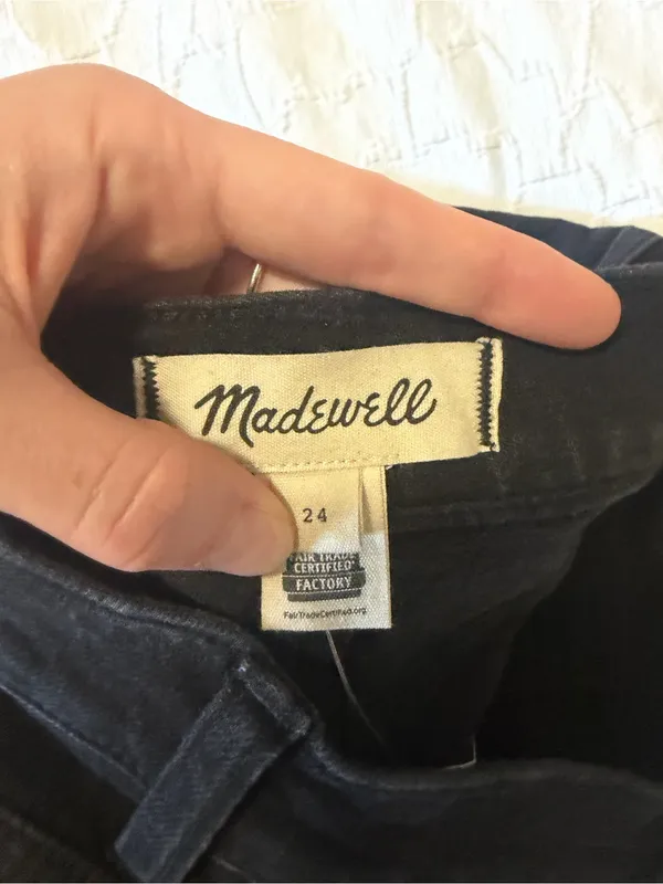 NWT Madewell Black High-Rise Denim Shorts - Image 4