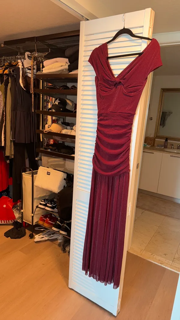 Showpo Maxi Dress - Image 2
