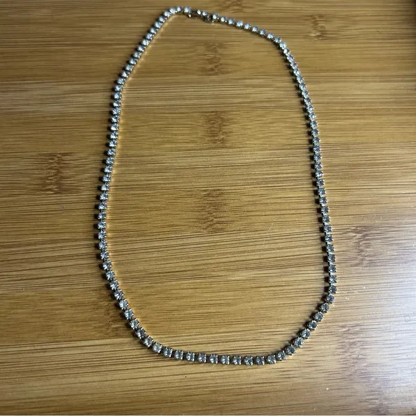 Elegant Silver Necklace for Women - Image 2