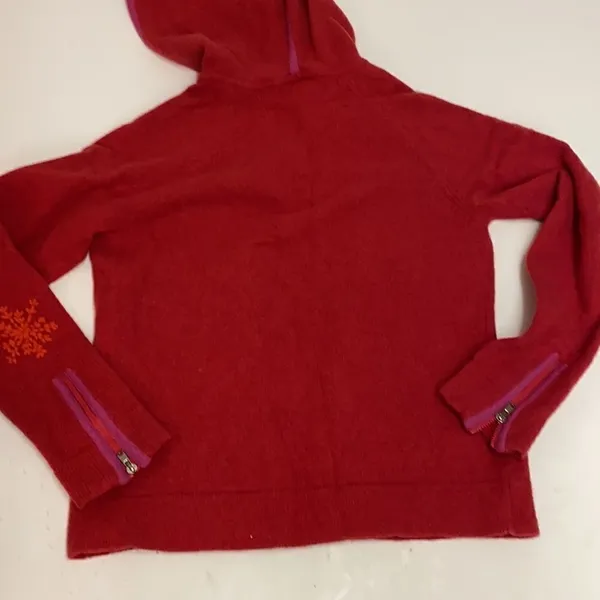 Liz Claiborne Collection‎ Red with Embroidered Snowflakes Wool - Image 9