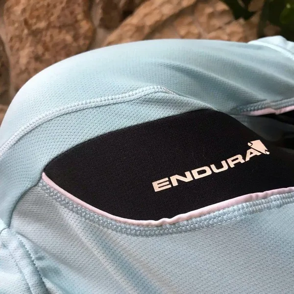 Endura Bike Cycling Short Sleeve Blue 1/4 Zip Shirt with Pockets Women's Size XS - Image 4