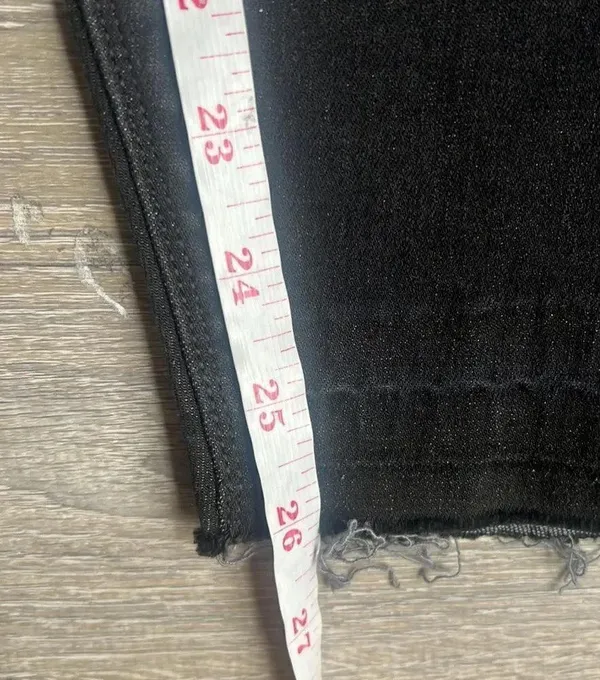 NEW Spanx Vintage Distressed Ankle Skinny Jeans - Image 9