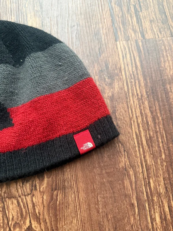 The North Face Banner Beanie Spell Out Logo Knit Gorpcore Skull Hat - One Size - Image 3