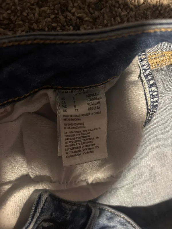 American Eagle Jeans - Image 3