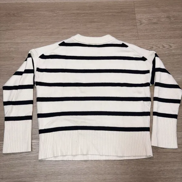 A New Day Women's Target Striped Sweater Size Medium - Image 3