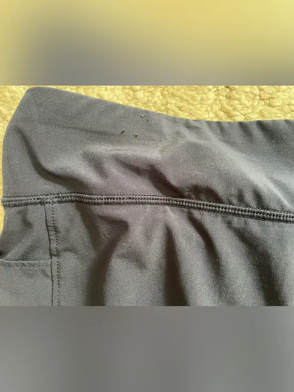 Smartwool Navy Performance Skort with Subtle Logo - Image 4