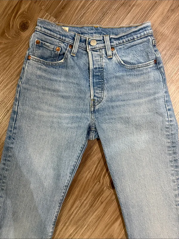 Levi’s Premium 501 Cropped Jeans 24 Rare Style Big E Raw Hem $108 - Image 3