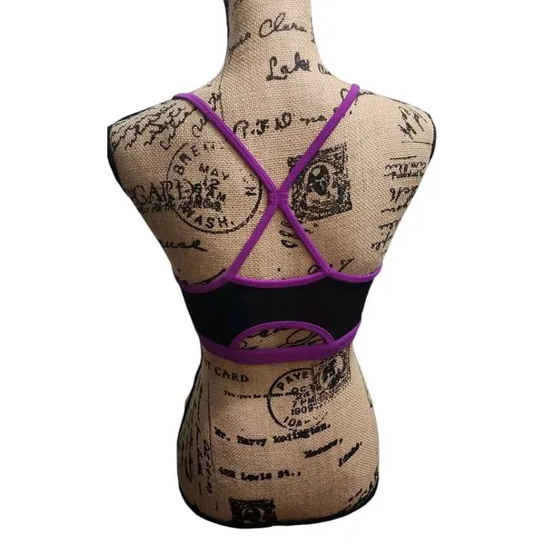 Fabletics Womens Size‎ XXS Sports Bra Cross Strap Purple - Image 3