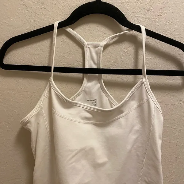 White Old Navy workout shirt - Image 2