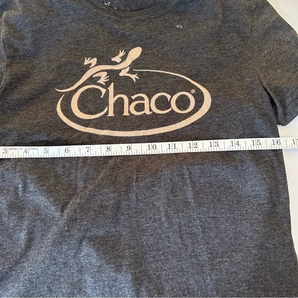 Chaco Women's Charcoal and Pink Logo Tee - Image 6