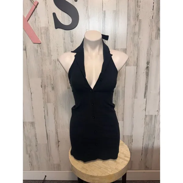 Black Button - Image 2