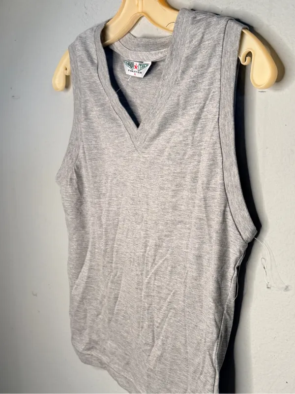 Hard Tail Forever Gray Shirt nwot Size L - Image 3