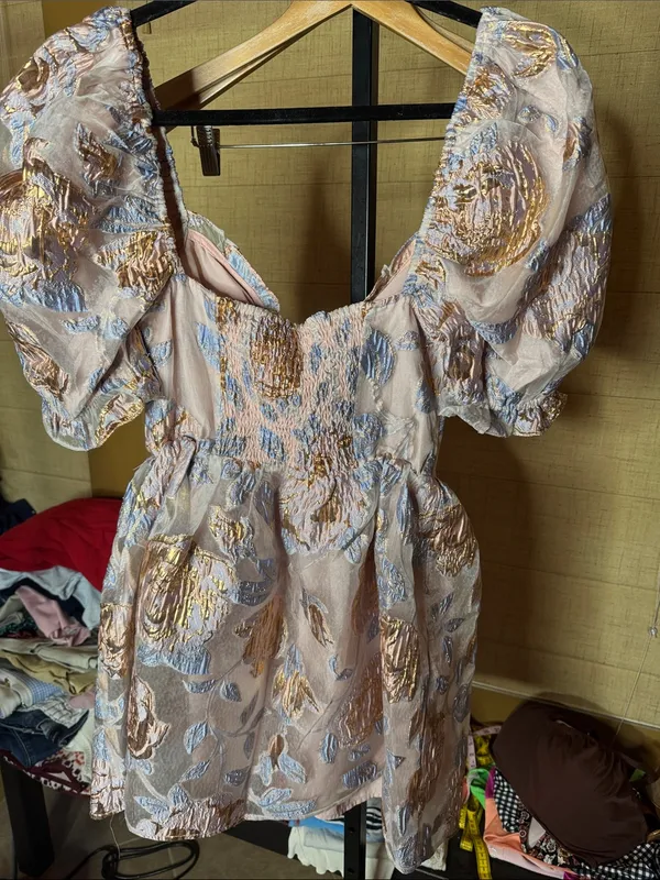 NWT Buddy Love Colby Spacey Metallic Floral Puff Sleeve Mini Dress Size Medium - Image 9