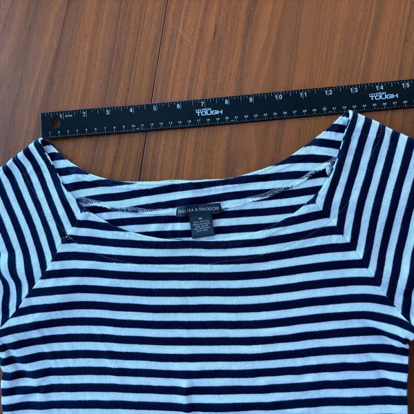 Chelsea & Theodore Striped Boat Neck Top M Navy White Nautical Parisian Chic - Image 6