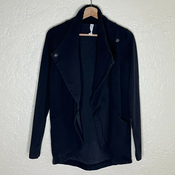 Lululemon Women's‎ Black Rulu Rally Wrap Long Sleeve Jacket with Thumbholes Sz 4 - Image 3