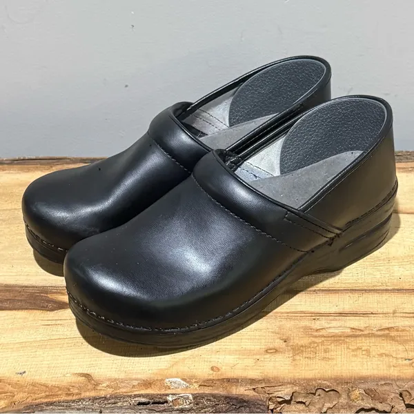 Dansko Black Leather Clogs‎ size 40/US 9.5-10 B83 - Image 2