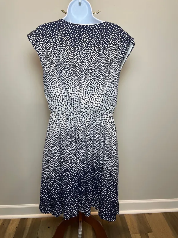 GAP Polka Dot Flare Dress Size M Navy White Sleeveless Elastic Waist Pockets - Image 2