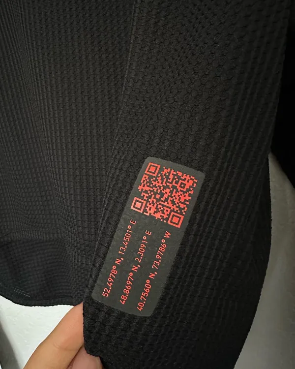 Adidas back 3 striped hoodie - Image 7