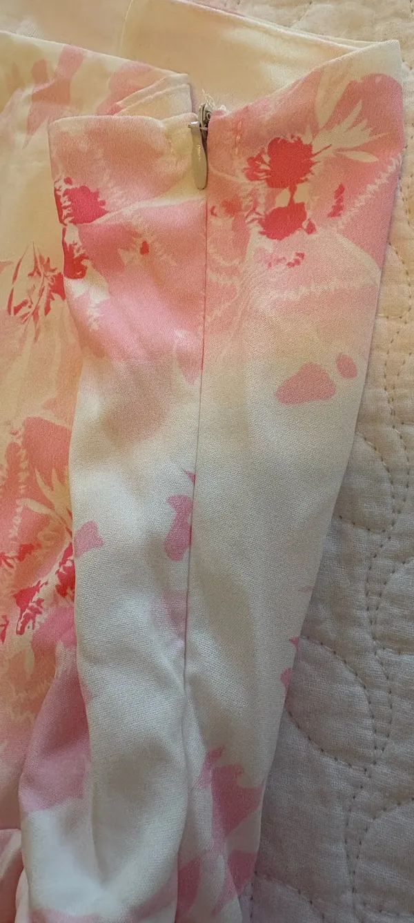 Women’s Pink Floral Mini Dress - Image 4